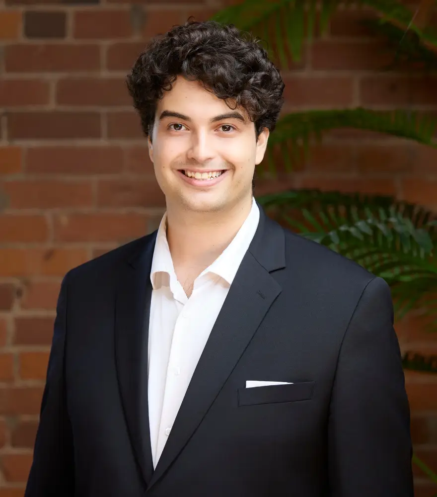 Noah Cole Lewis Pinhas is an articling student at Guberman // Appleby Immigration Lawyers, supporting clients with Canadian and U.S. immigration matters. A University of Ottawa Faculty of Law graduate (Magna Cum Laude), Noah previously worked with the firm as a summer student and is known for his personable approach, strong attention to detail, and commitment to high-quality client service.